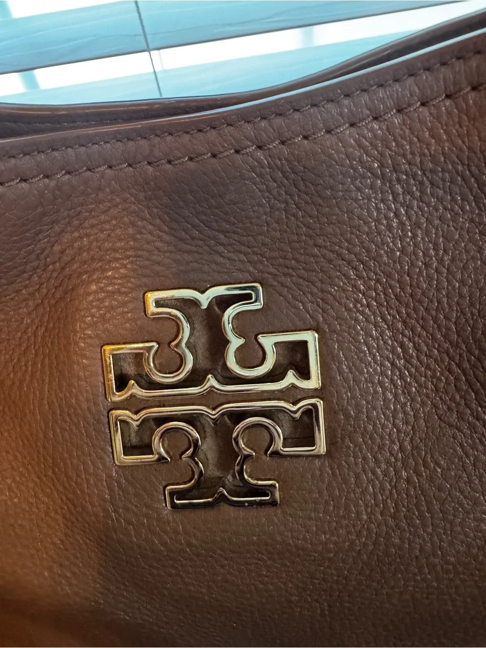 Tory Burch Chestnut Brown Pebbled Leather Shoulder Bag with Gold Chain